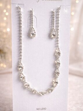 Crystal Teardrop Necklace and Earrings Set - Silver